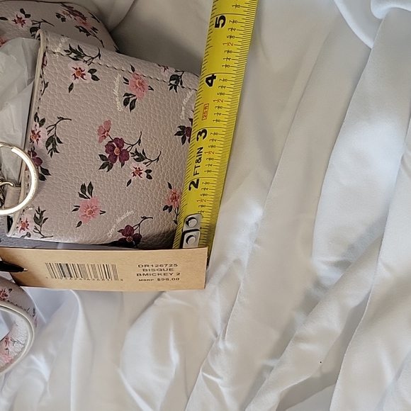 Steve Madden Bisque Floral BMICKEY 2 Clutch and Crossbody NWT! - Picture 14 of 14